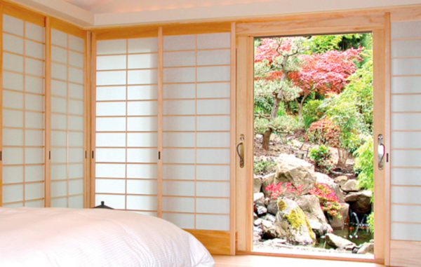 Desain Rumah dengan Pintu Schoji Transparan